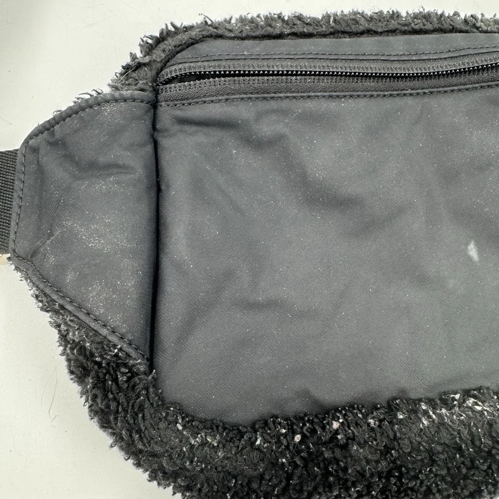 Lululemon Everywhere Fleece Belt Bag Black Sherpa Gold Hardware Adjustable Strap